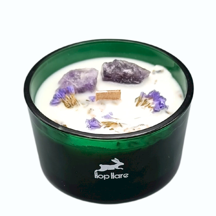 Hop Hare scented candle with Amethyst and delicate dried flowers – The Moon