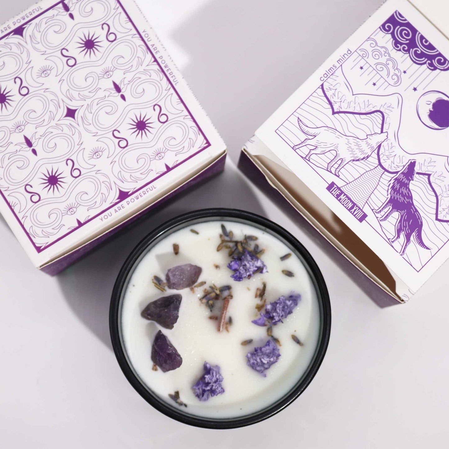 Hop Hare scented candle with Amethyst and delicate dried flowers – The Moon