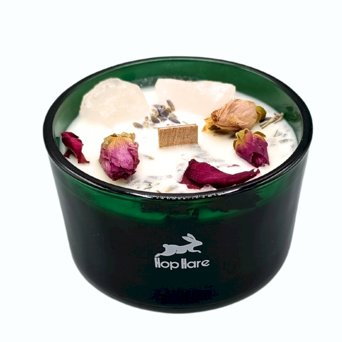 Hop Hare scented candle with Rose Quartz and red Roses - The Lovers