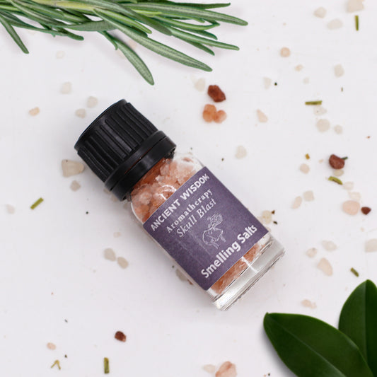 Revitalizing aromatherapy smelling salts for an energizing effect